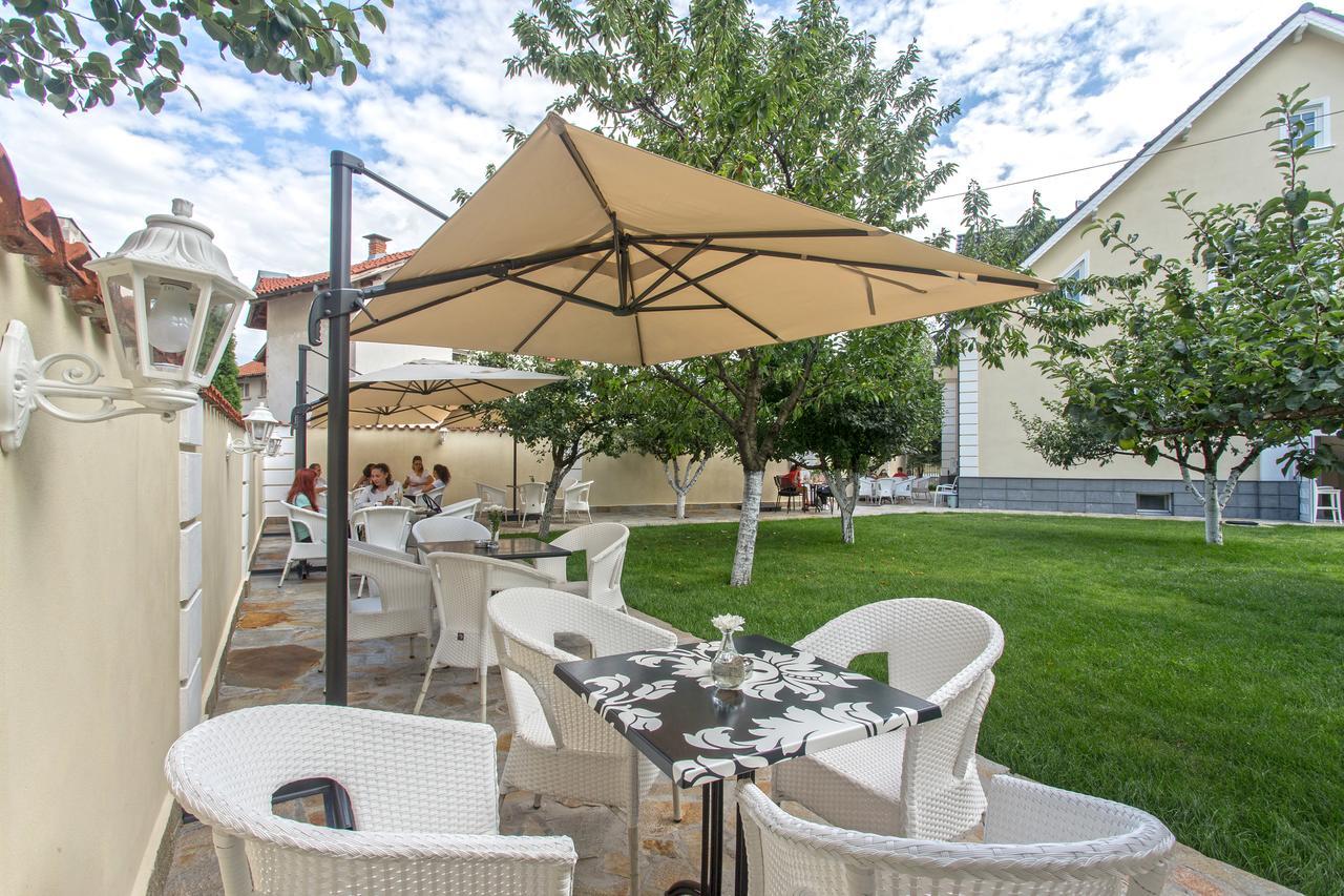 Green Hill Guest House Берковиця Екстер'єр фото